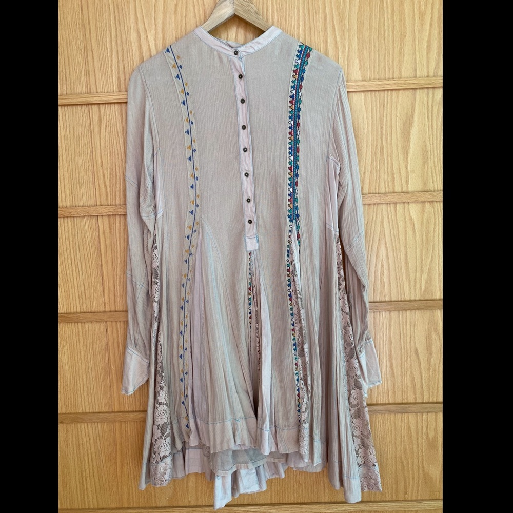 Tan, long-sleeve Free People dress!
